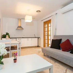 Casita Malvinas En De Con Piscina Apartamento